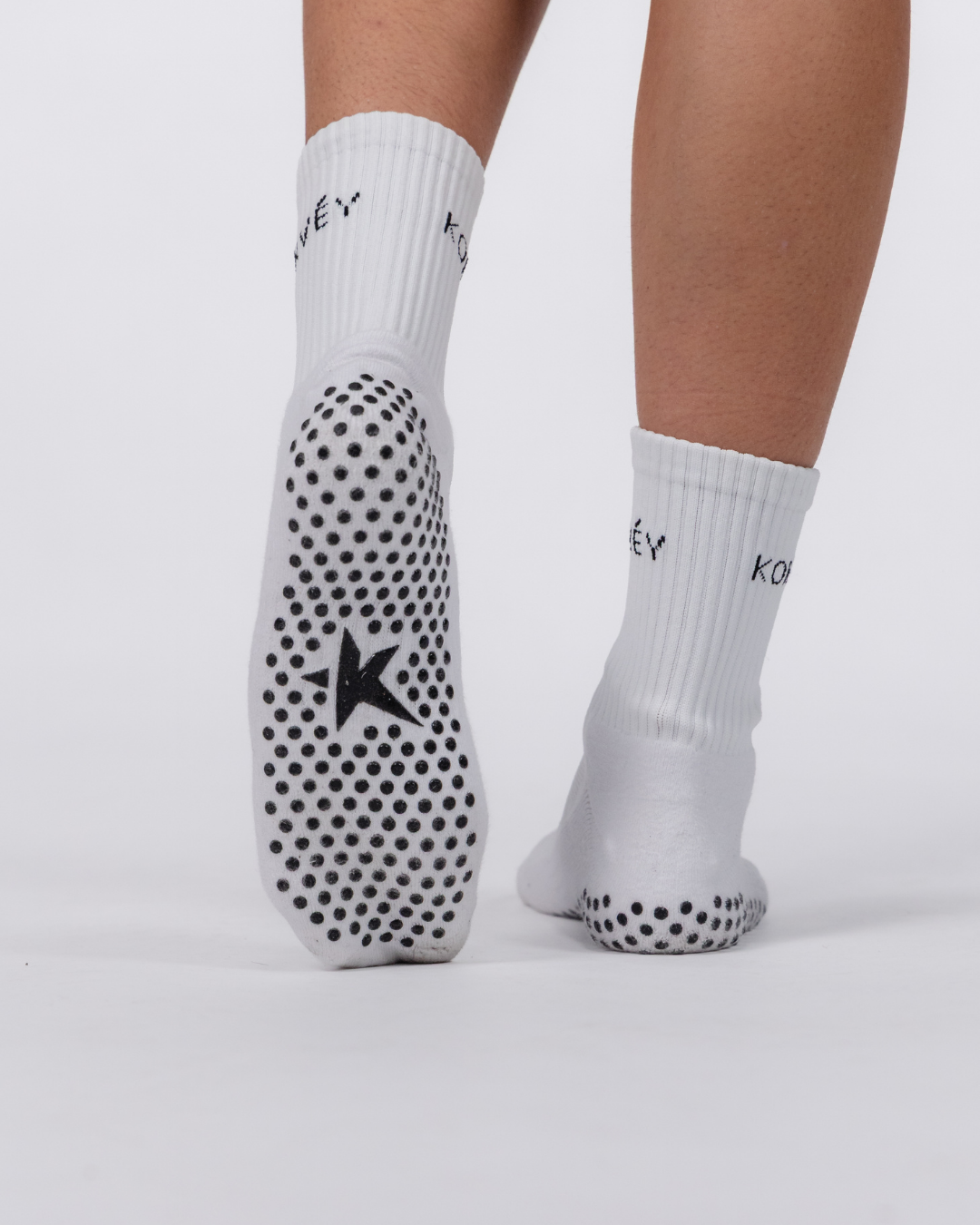 EMPOWER PILATES SOCKS ONYX